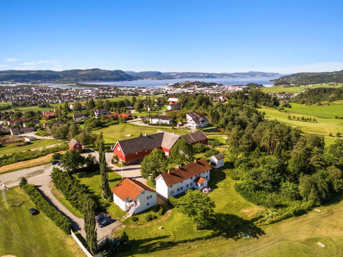 Stokke Gard Adventure Bed & Breakfast Jordalen Kültér fotó